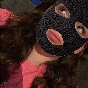 Meet your Posher, Chloe